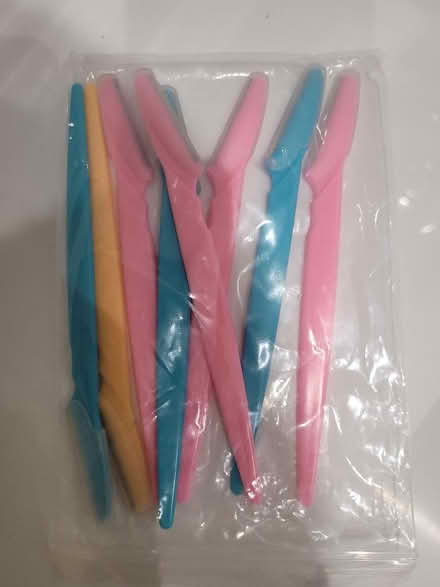 Photo of free Ladies facial razors (Upper Holloway N7) #1