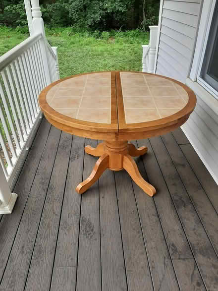 Photo of free Dining room table (Shirley village) #1