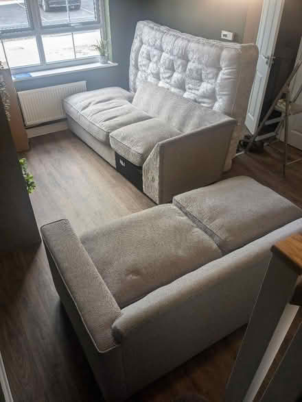 Photo of free L shaped Sofa (Goosnargh PR3) #1