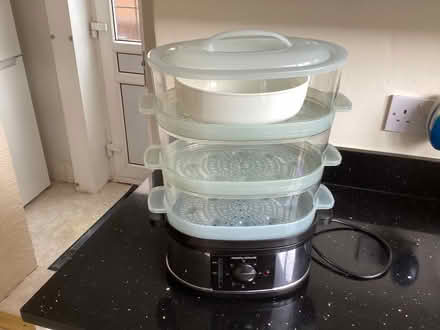 Photo of free 3 tier Morphy Richards steamer (Banstead SM7) #1