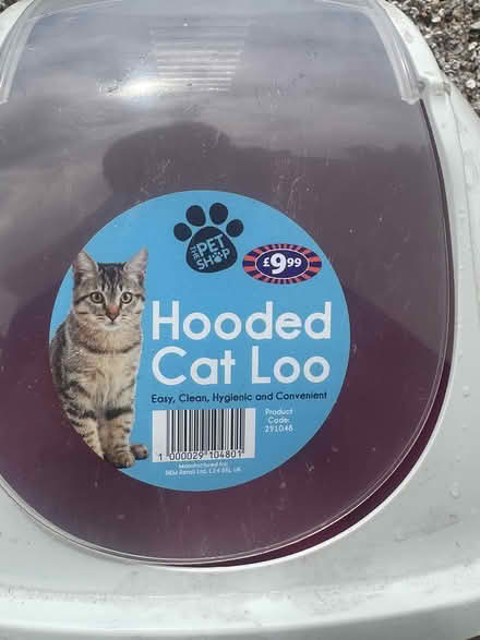 Photo of free Hooded cat loo (S70) #2