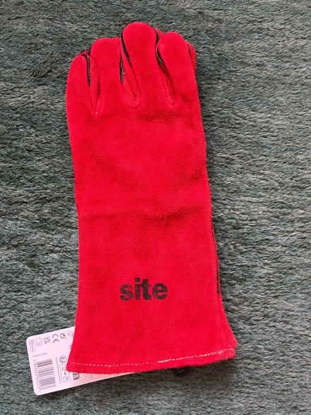Photo of free Welders Leather Gauntlets Large (Haywards Heath RH16) #3