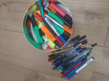 Photo of free Assorted pens (Sydenham SE26) #2