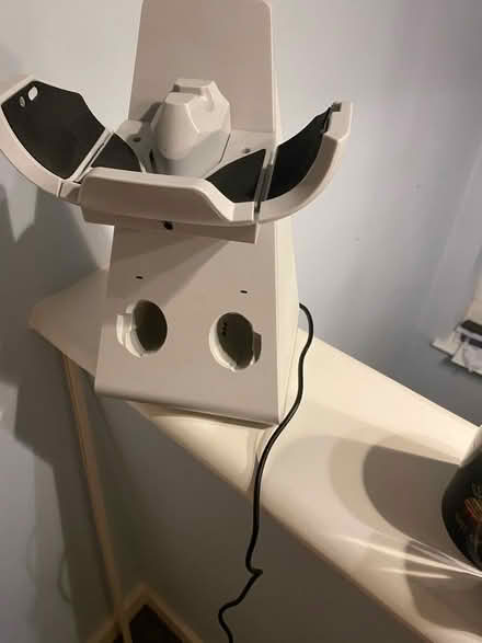 Photo of free Oculus docking station for parts only (Boldmere B73) #1