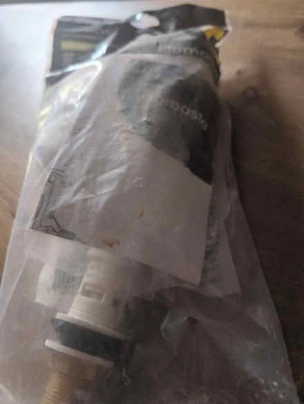 Photo of free Unopened toilet Fill valve (Neasden NW10) #2