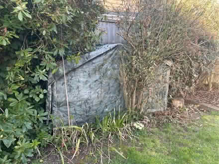 Photo of free Den (Horton Heath SO50) #1