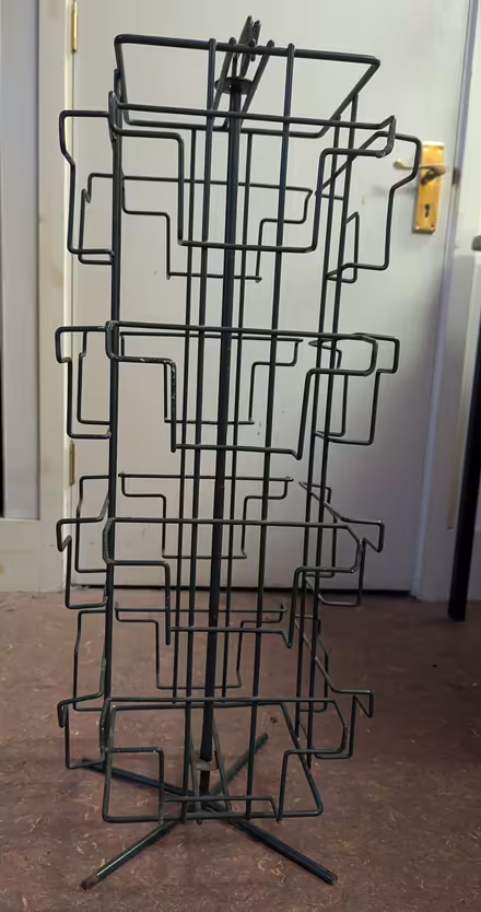Photo of free Card display stand (Poplars SG2) #1