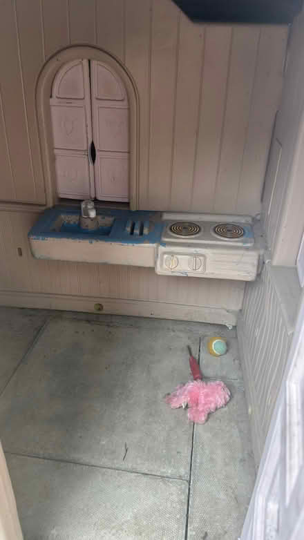 Photo of free Little Tikes playhouse (Middleton LS10) #2