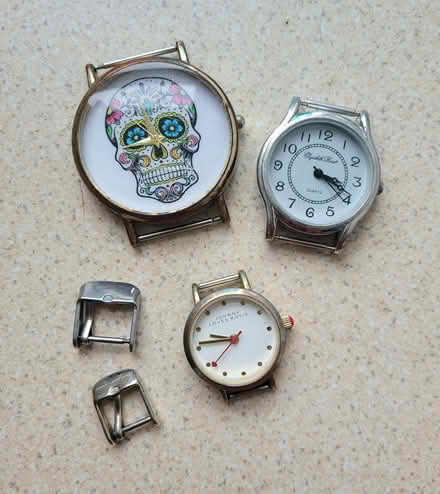 Photo of free Watch faces & buckles (Morley LS27) #1