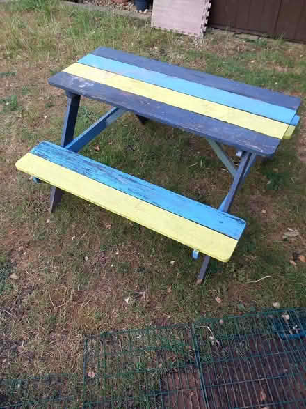 Photo of free Small picnic bench (Hitchin, SG4) #1