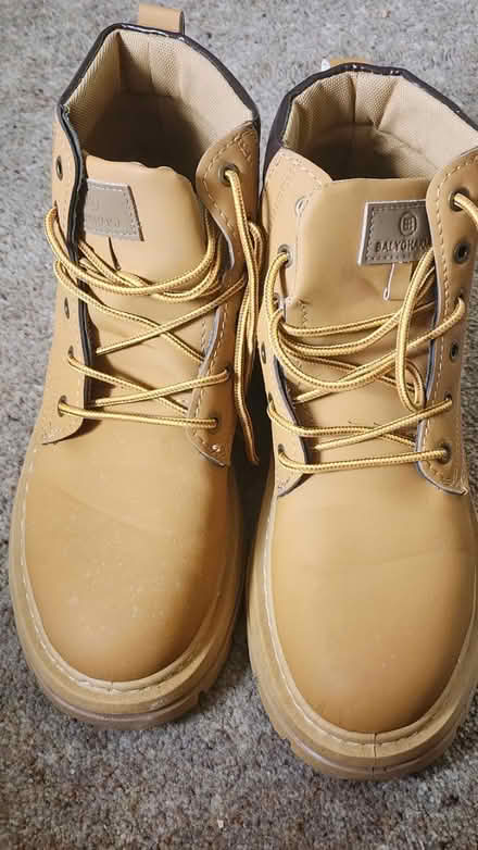 Photo of free Brand new timberland style boots (Ham TW10) #1