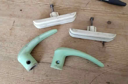 Photo of free 60's door & cupboard handles (Welwyn AL6) #1