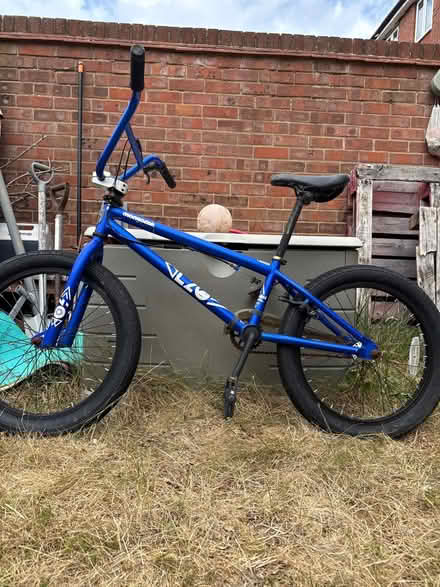 Photo of free mongoose BMX bike (Mudchute E14) #1