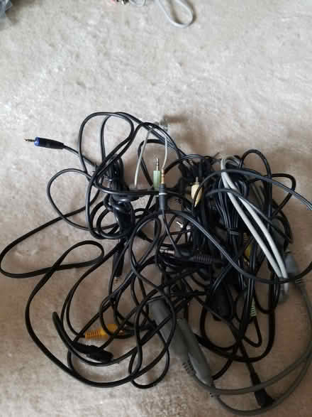 Photo of free More audio cables (Centrepointe) #1