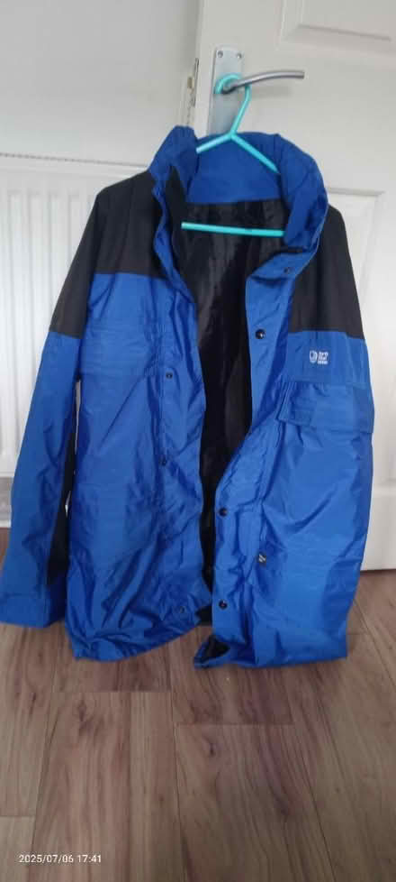 Photo of free Men's rain jacket Large NW water (PR2 Preston) #2
