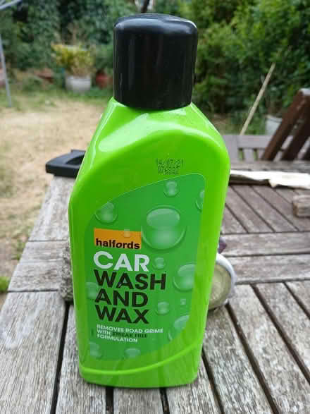 Photo of free Halfords Carwash & Wax 1L (Turnpike Lane N15) #1