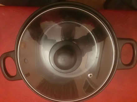Photo of free non-stick cooking pot (Selhurst) #1