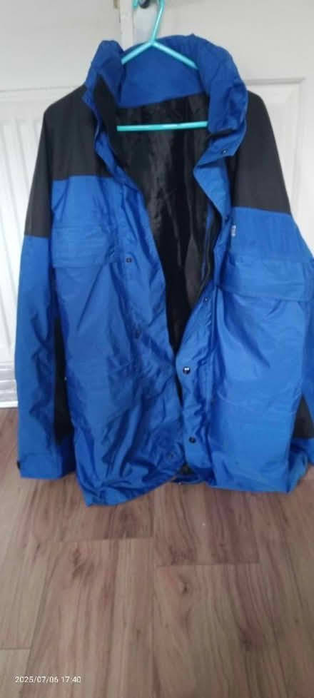 Photo of free Men's rain jacket Large NW water (PR2 Preston) #1