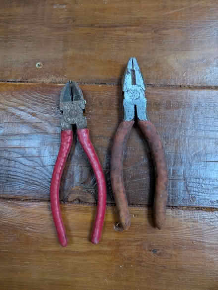 Photo of free Pliers (Crookes S10) #1