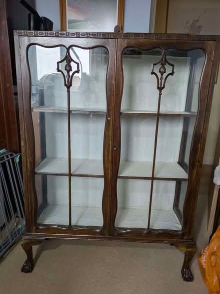 Photo of free 1920s/1930s Display Cabinet (Copmanthorpe YO23) #2