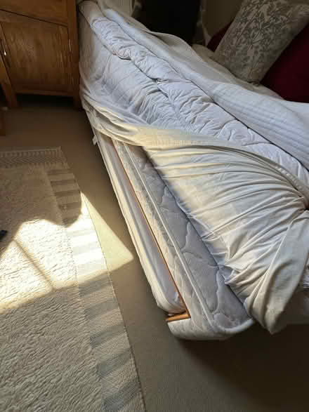 Photo of free Single bed with additional mattress (Wandsworth SW18) #2