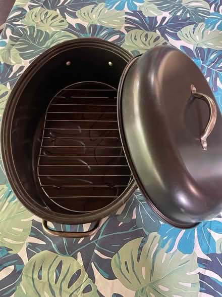 Photo of free Roasting pan with rack (Clifton park, off exit 8A) #3