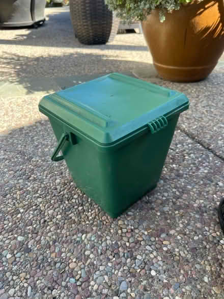 Photo of free Composter Bin (Livermore near Lowe’s) #1