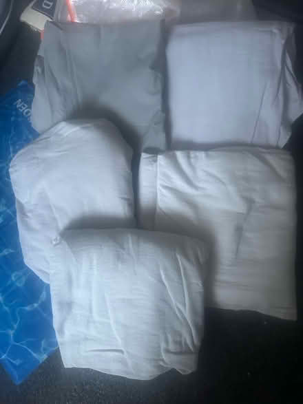 Photo of free 5 fitted bed sheets king size (Ravenfield S65) #1
