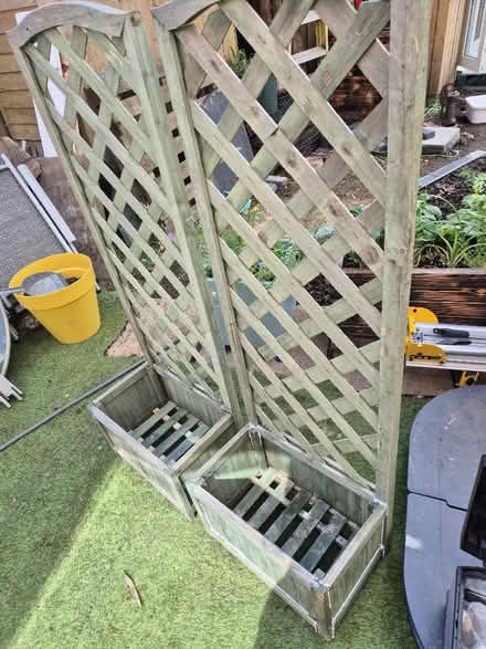 Photo of free Trellis (Holmer Green HP15) #2