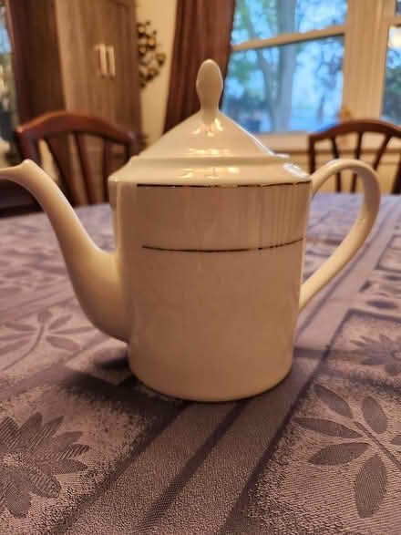 Photo of free White China Teapot (Pharmacy & Sheppard) #3