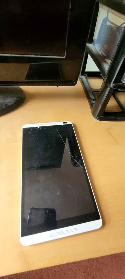 Photo of free Tablet working but slow (Harrogate HG1) #2