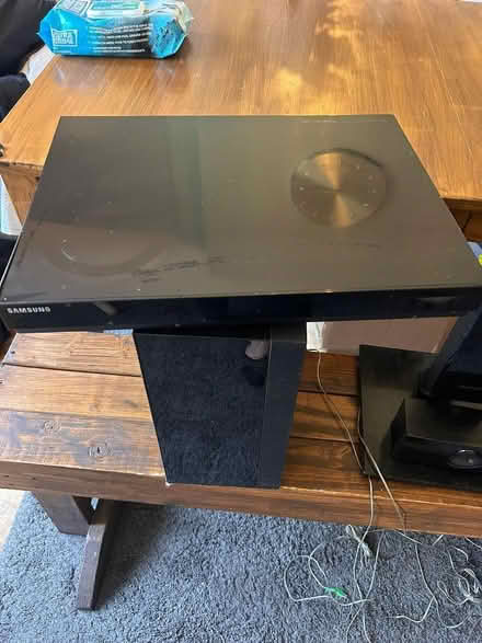 Photo of free 7.1 dolby surround sound system for tv. 7 speakers plus sub (Perivale W5) #2