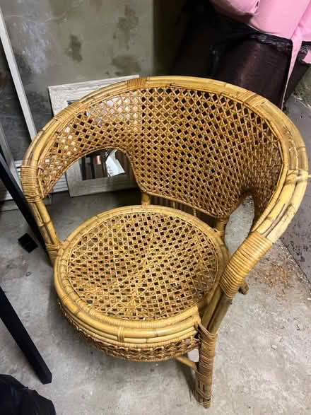 Photo of free Vintage wicker/rattan chair (E3) #1