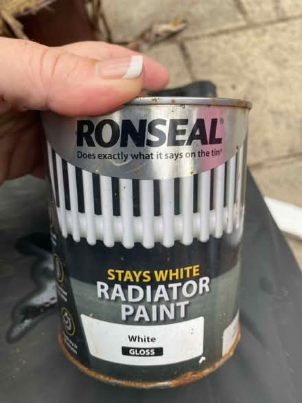 Photo of free Radiator paint. White (Queens Park W10) #1