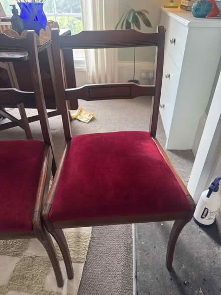 Photo of free 4 dining room chairs (Vauxhall) #1