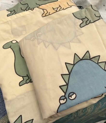 Photo of free Twin sheet set (Sun Valley) #1