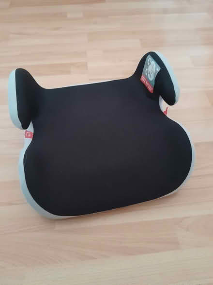 Photo of free Car Booster Seat (B20) #1
