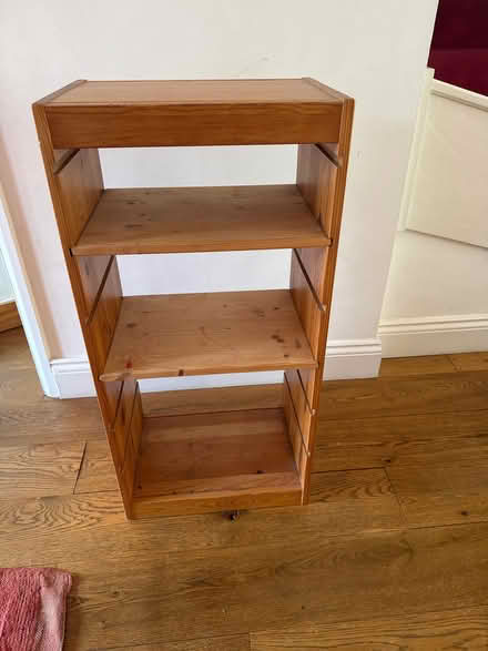 Photo of free Small wooden shelving unit (Wheathampstead AL4) #1