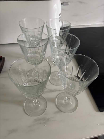 Photo of free 6 wine glasses (Summertown OX2) #1