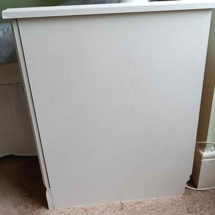 Photo of free Small white cupboard/ bedside unit (Central HORSHAM) #2