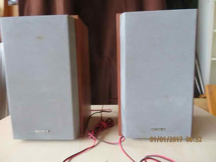 Photo of free Pair of Sony speakers & sound bar (Linslade, LU7) #3