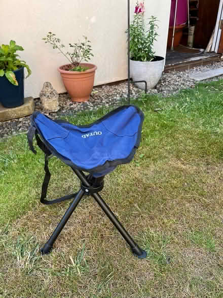 Photo of free Tripod stool (Bucknell SY7) #2
