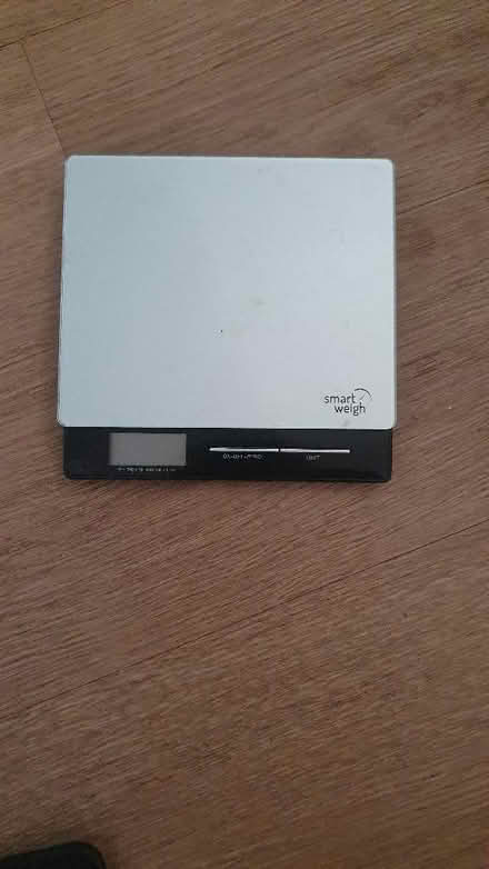 Photo of free Kitchen Scales (Hoobrook DY10) #1