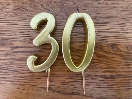 Photo of free 30 Birthday cake gold candles (Histon CB24) #1