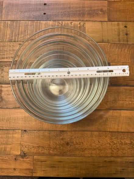 Photo of free Glass Mixing Bowls (Pikesville, MD) #1