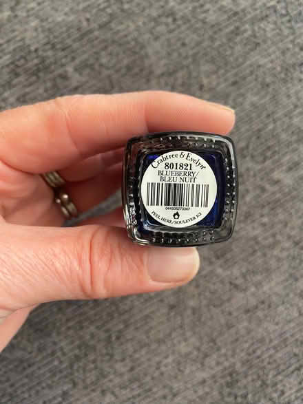 Photo of free Crabtree & Evelyn midnight blue nail varnish (Penge BR3) #2