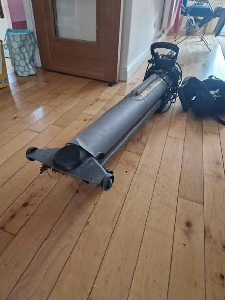 Photo of free Leaf blower / vacuum (Southgate N14) #1