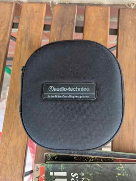 Photo of free Noise cancelling headphones (Hyattsville) #1