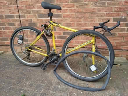 Photo of free men's cycle (Pershore WR10) #1