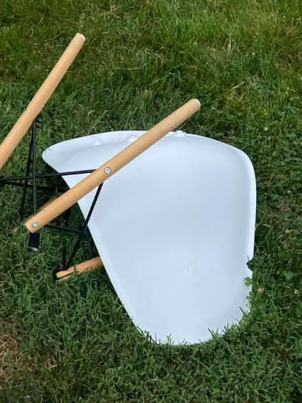 Photo of free Chair needs screws (Rock creek hills) #1